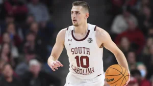 South Carolina guard Erik Stevenson announces intent to transfer to WVU